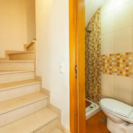 A09 - Super Duplex Apartment